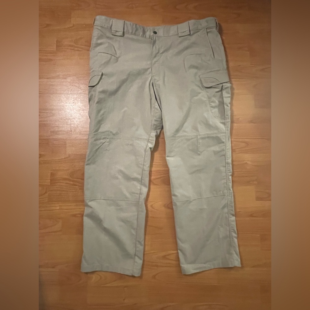 5.11 511 Tactical Cargo Pants Mens 42x30 Tan Comfort Waist RipStop Workwear 334